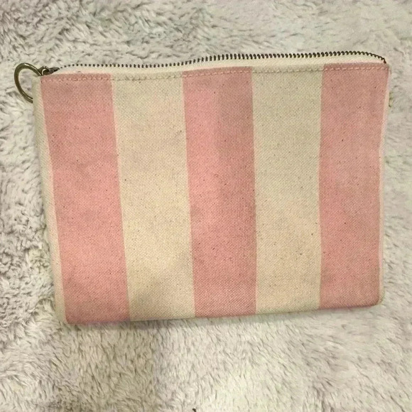 Madewell Handbags - Madewell The Canvas Pouch Clutch in Stripe